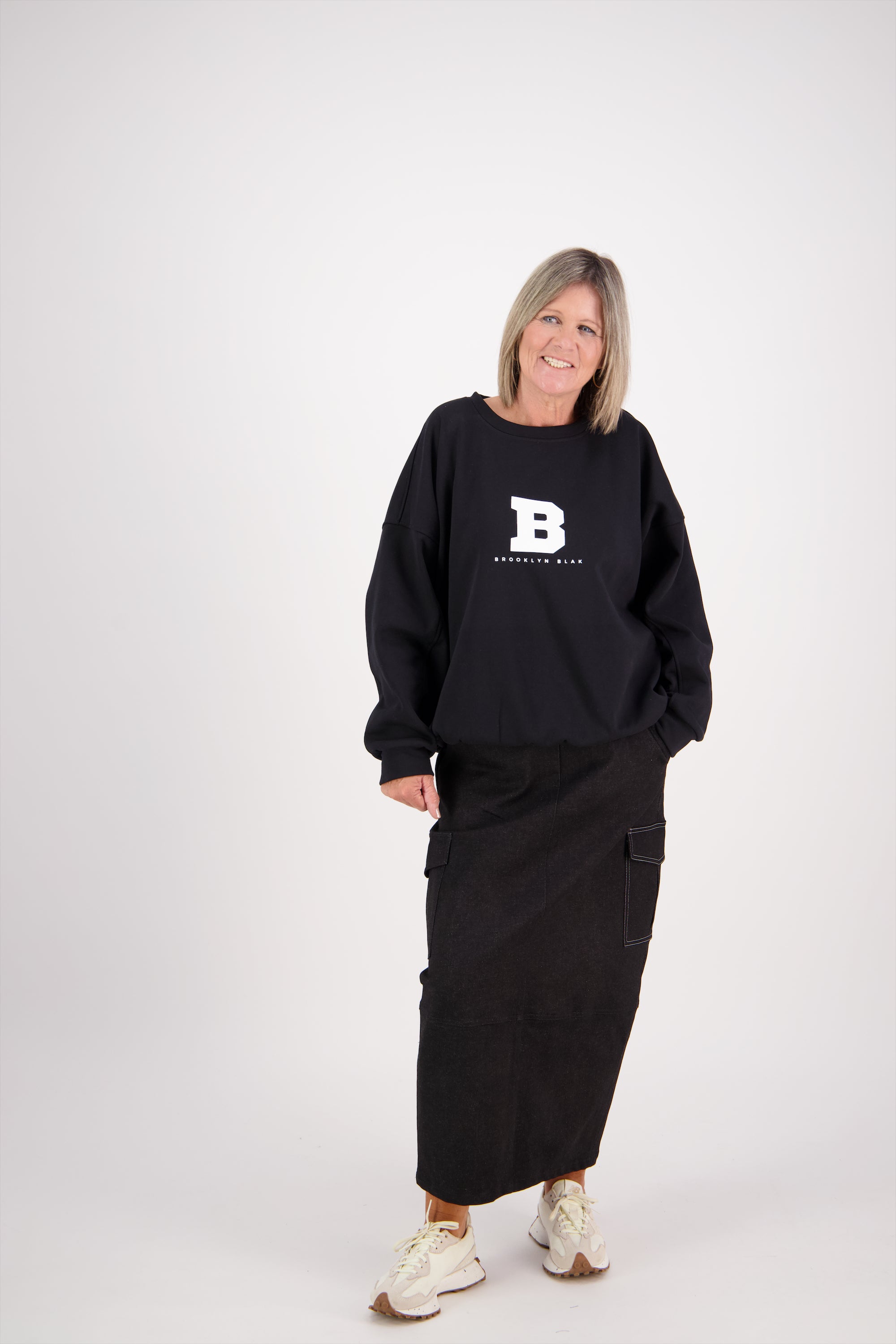 OVERSIZED SWEAT BLACK
