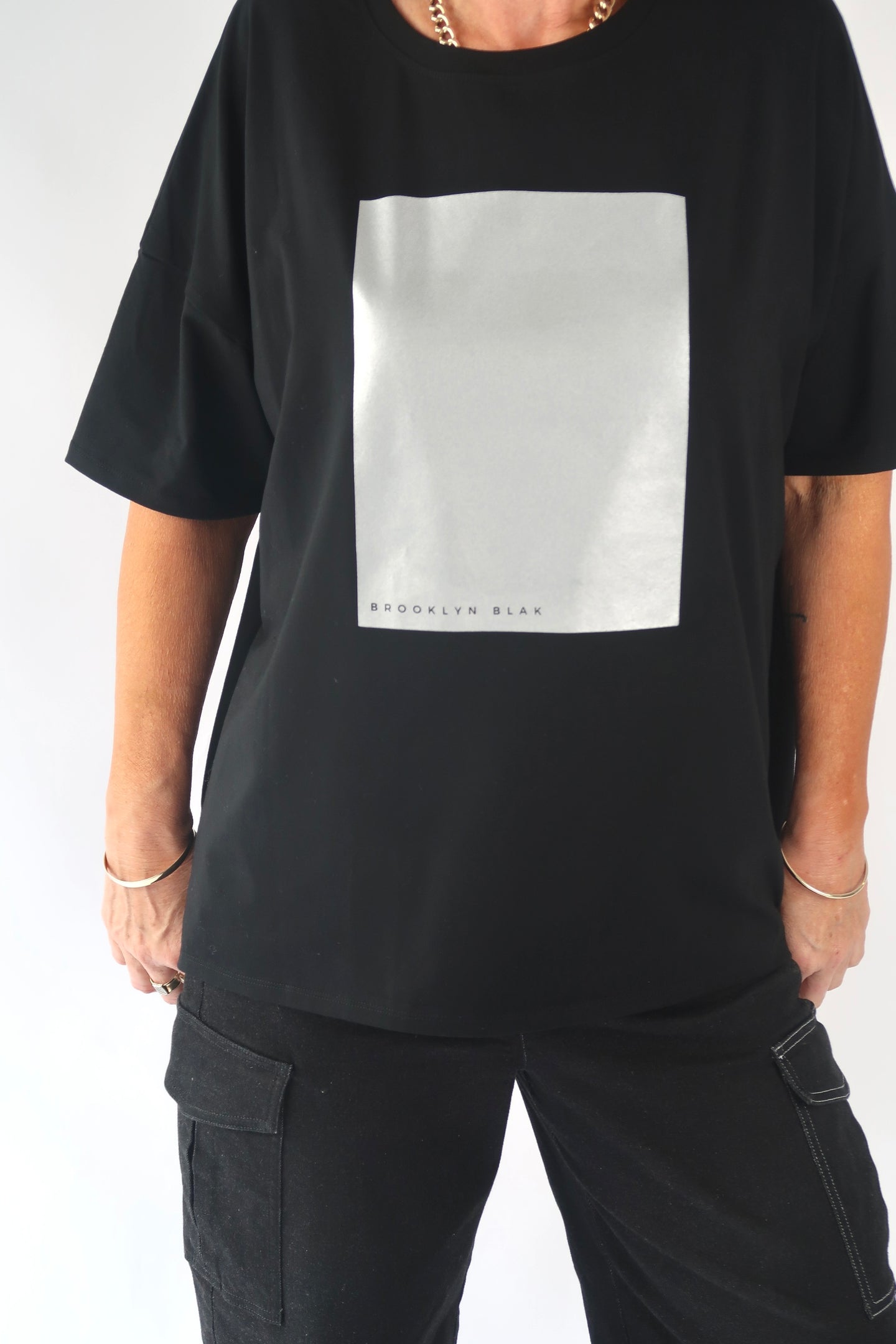 PLATINUM OVERSIZED TEE