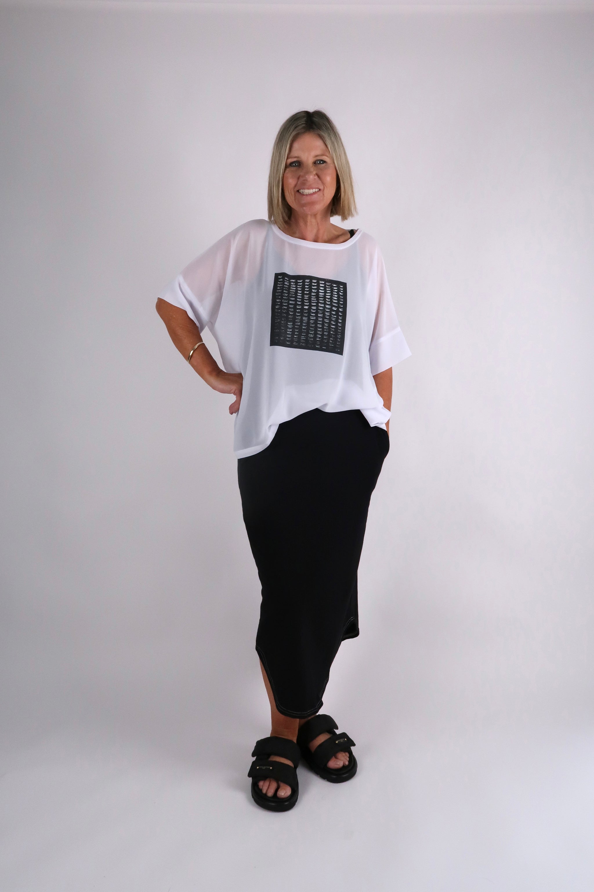 CHICAGO TOP WHITE BLACK DOTS