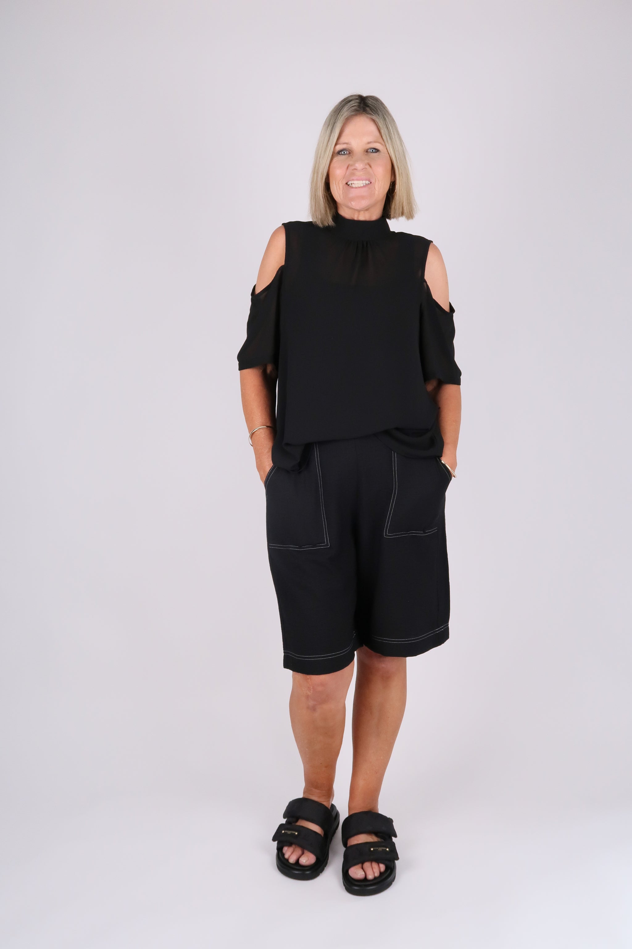 SARA CHIFFON TOP BLACK