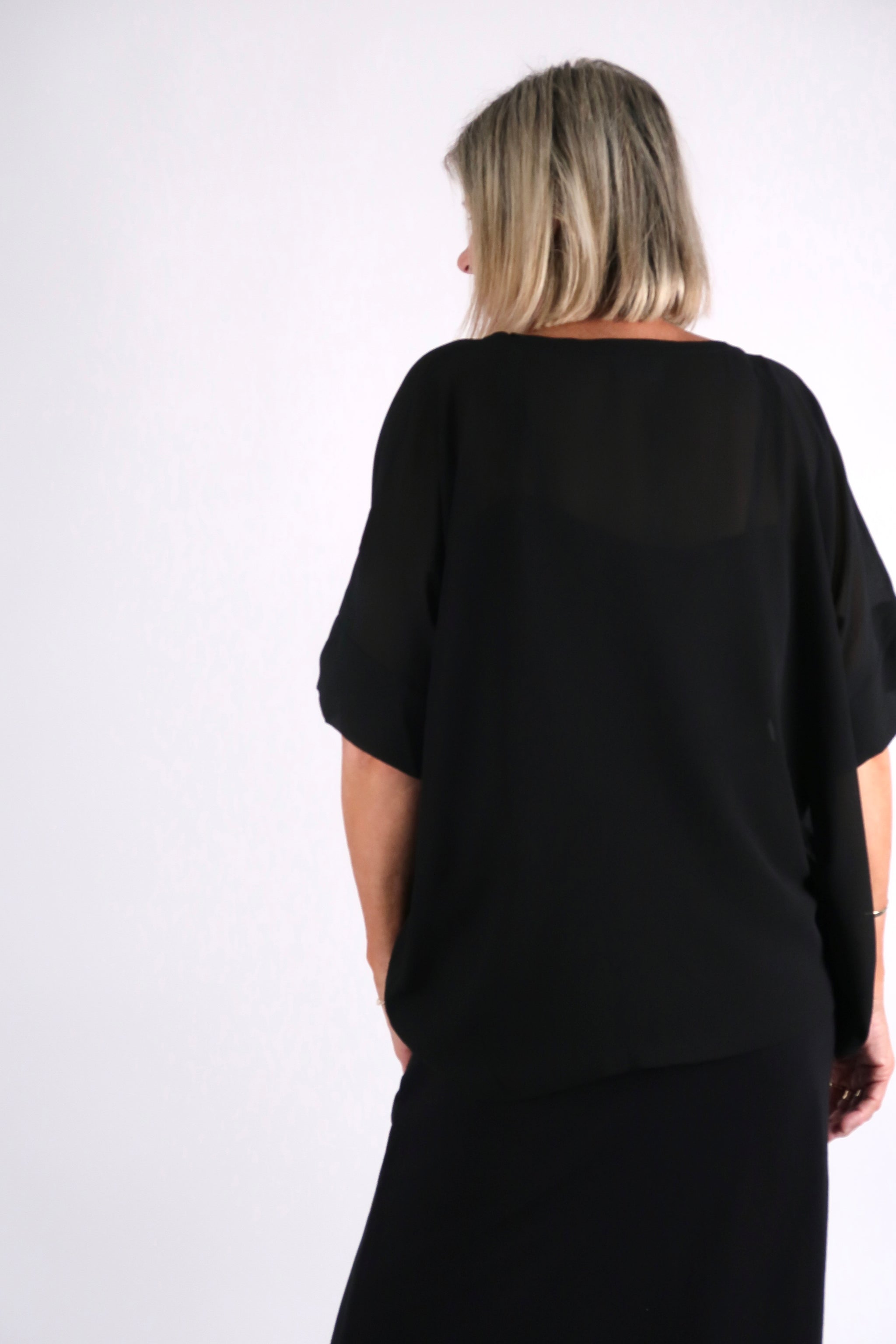 CHICAGO TOP BLACK DOTS