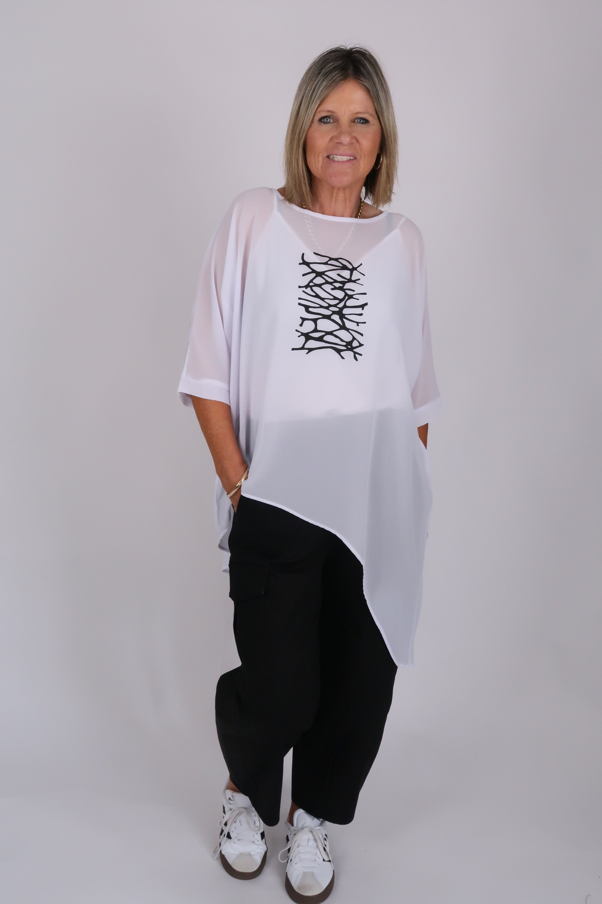 LEAH TOP WHITE BARBWIRE