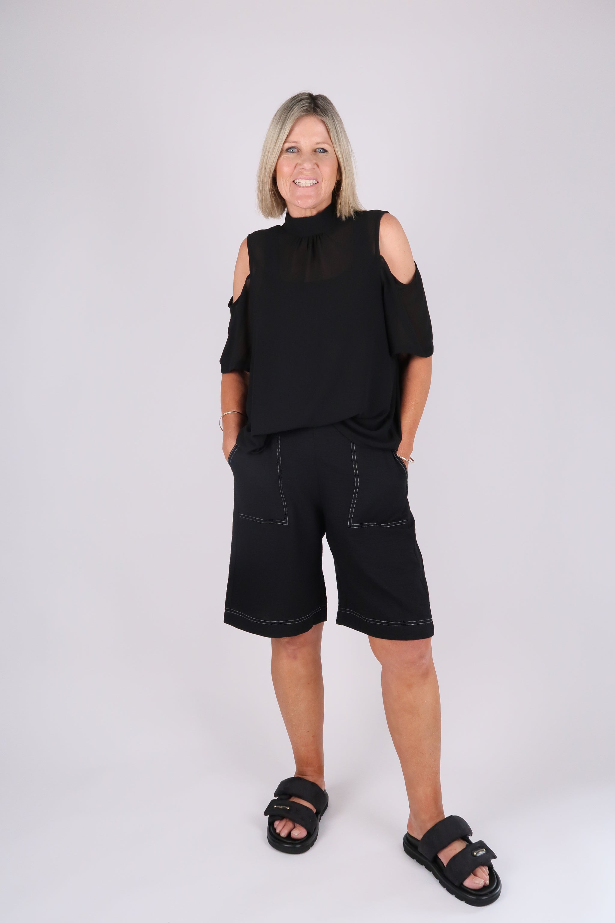 SARA CHIFFON TOP BLACK