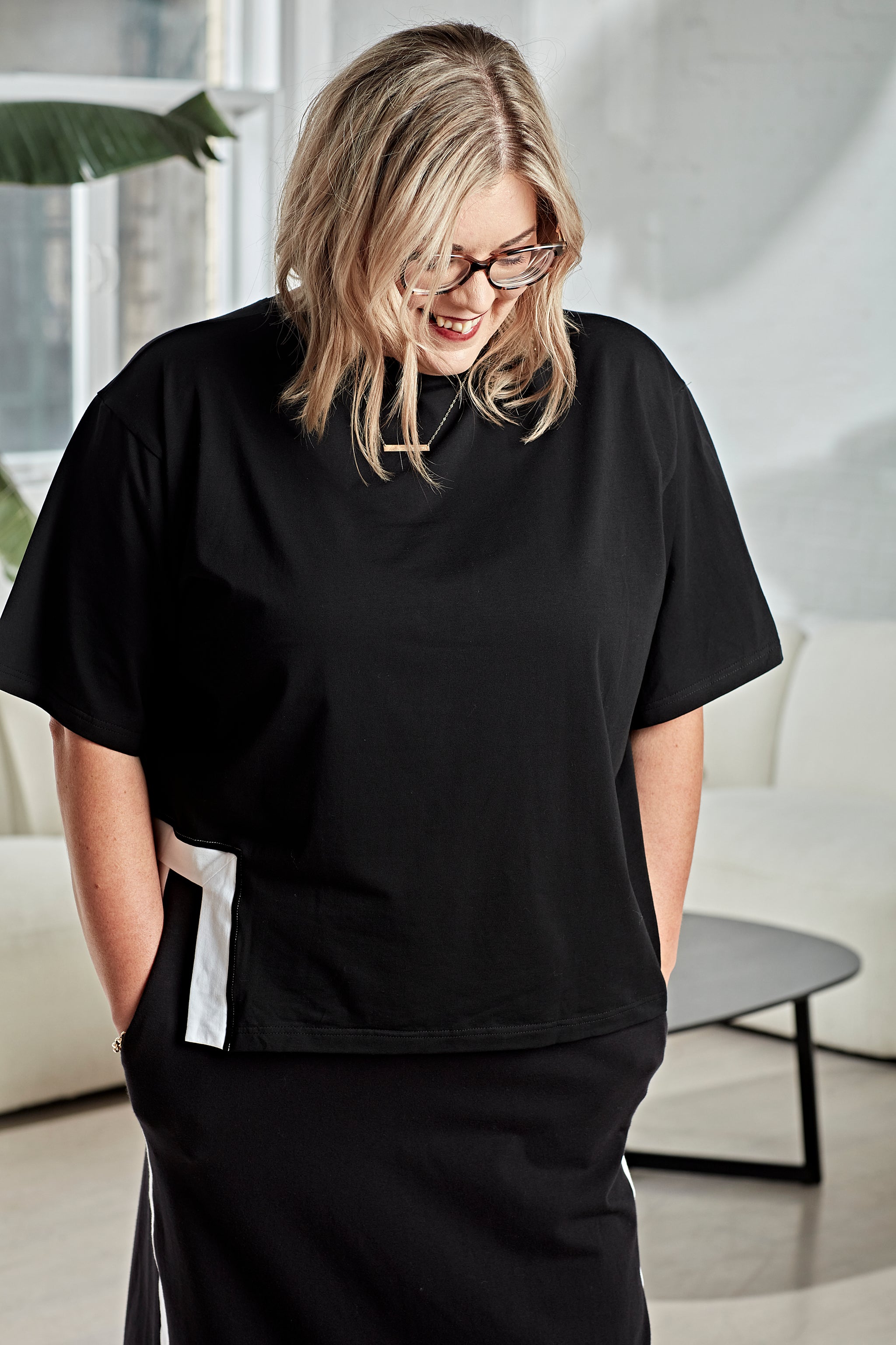 SOHO TEE - CONTRAST