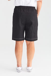 DENIM WEEKENDER SHORT BLACK