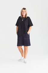 WEEKENDER SHORT WASHED DENIM