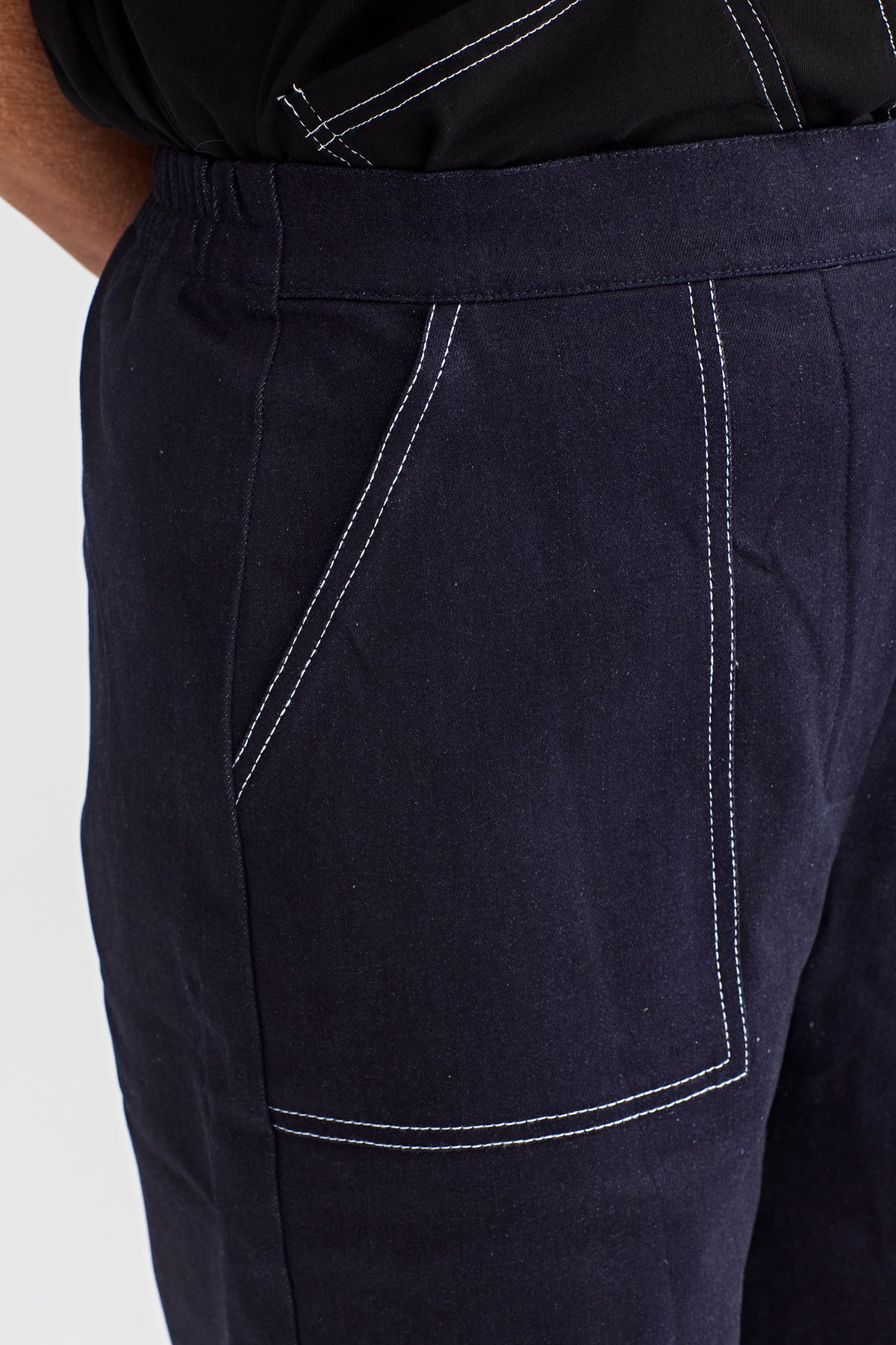 WEEKENDER SHORT WASHED DENIM