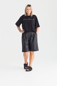 REMI LOGO TEE