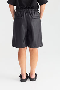 INDY SHORT FAUX LEATHER