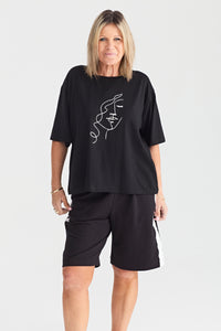 REMI FACE TEE
