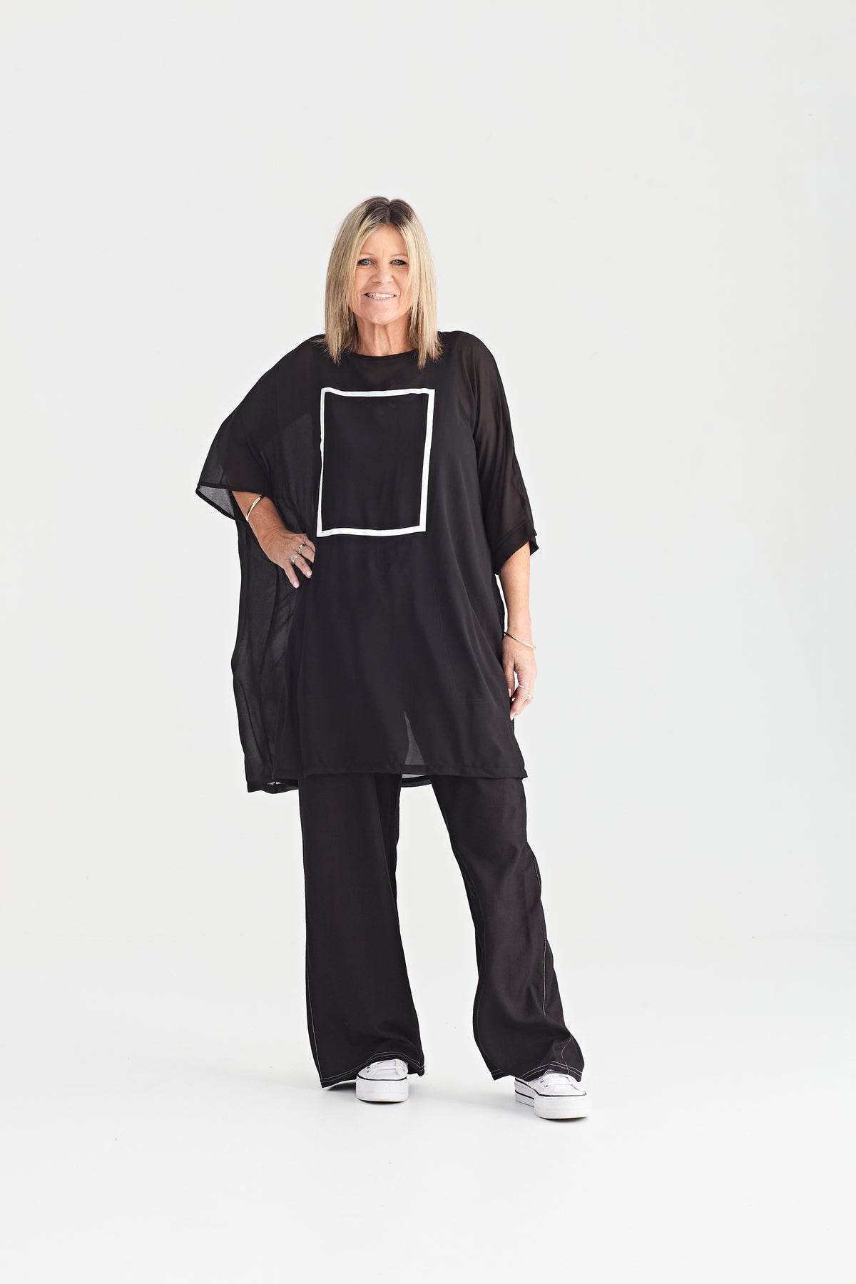 SOUL TOP BLACK SQUARE