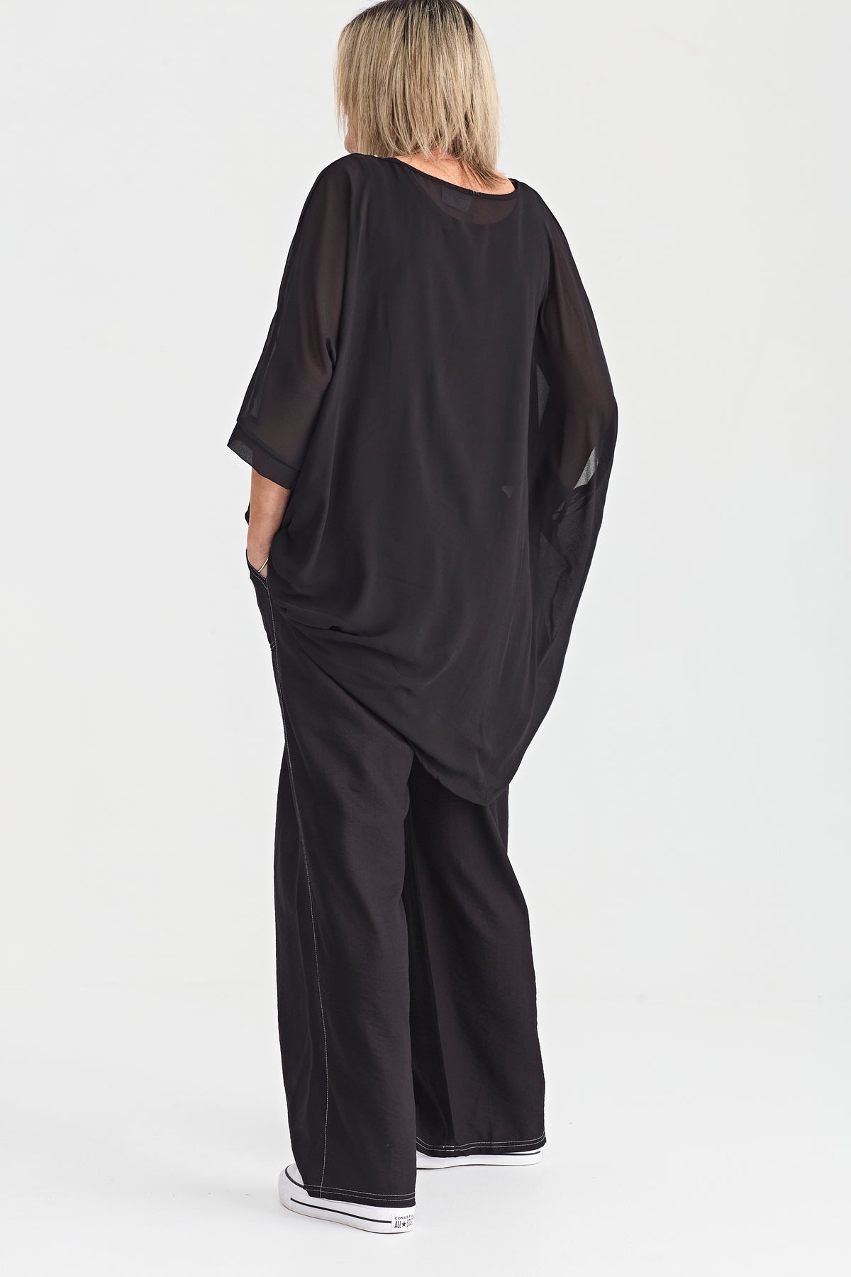 SOUL TOP BLACK SQUARE