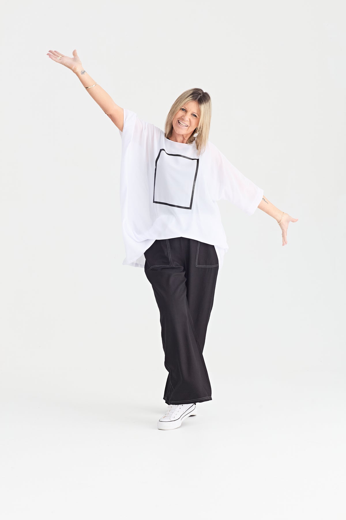 SOUL TOP WHITE SQUARE