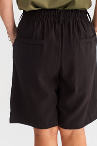 INDY SHORT