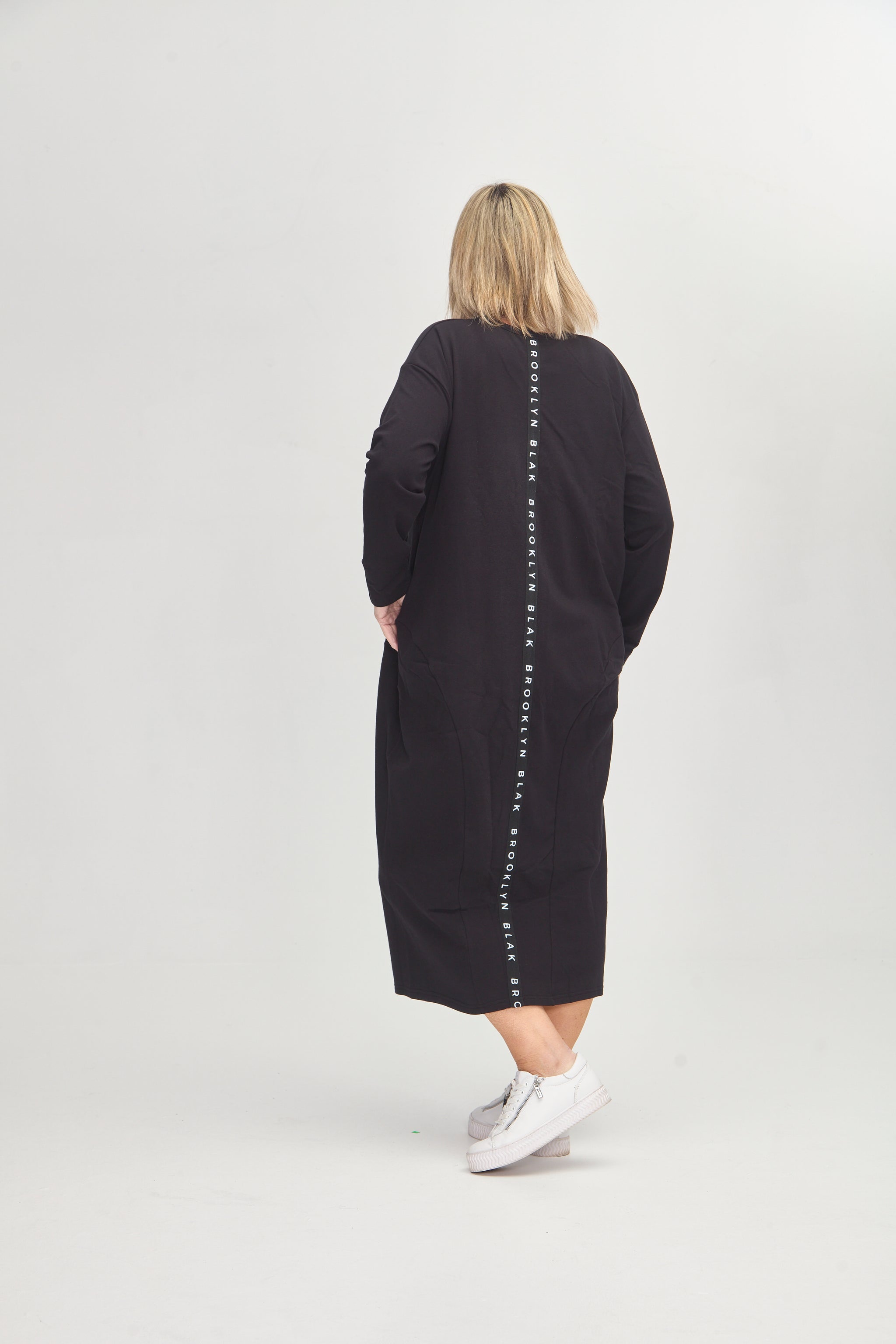 THE ARCH DRESS
