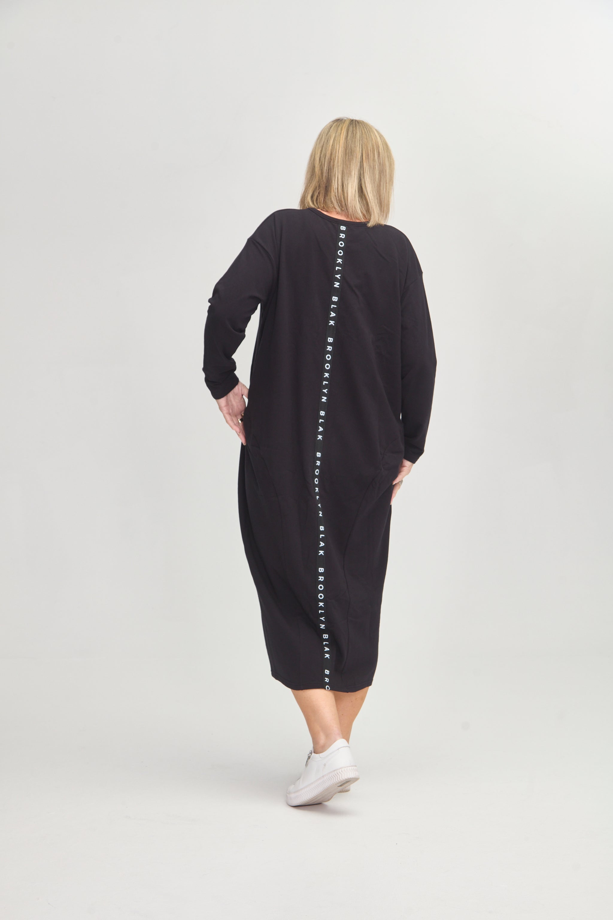 THE ARCH DRESS