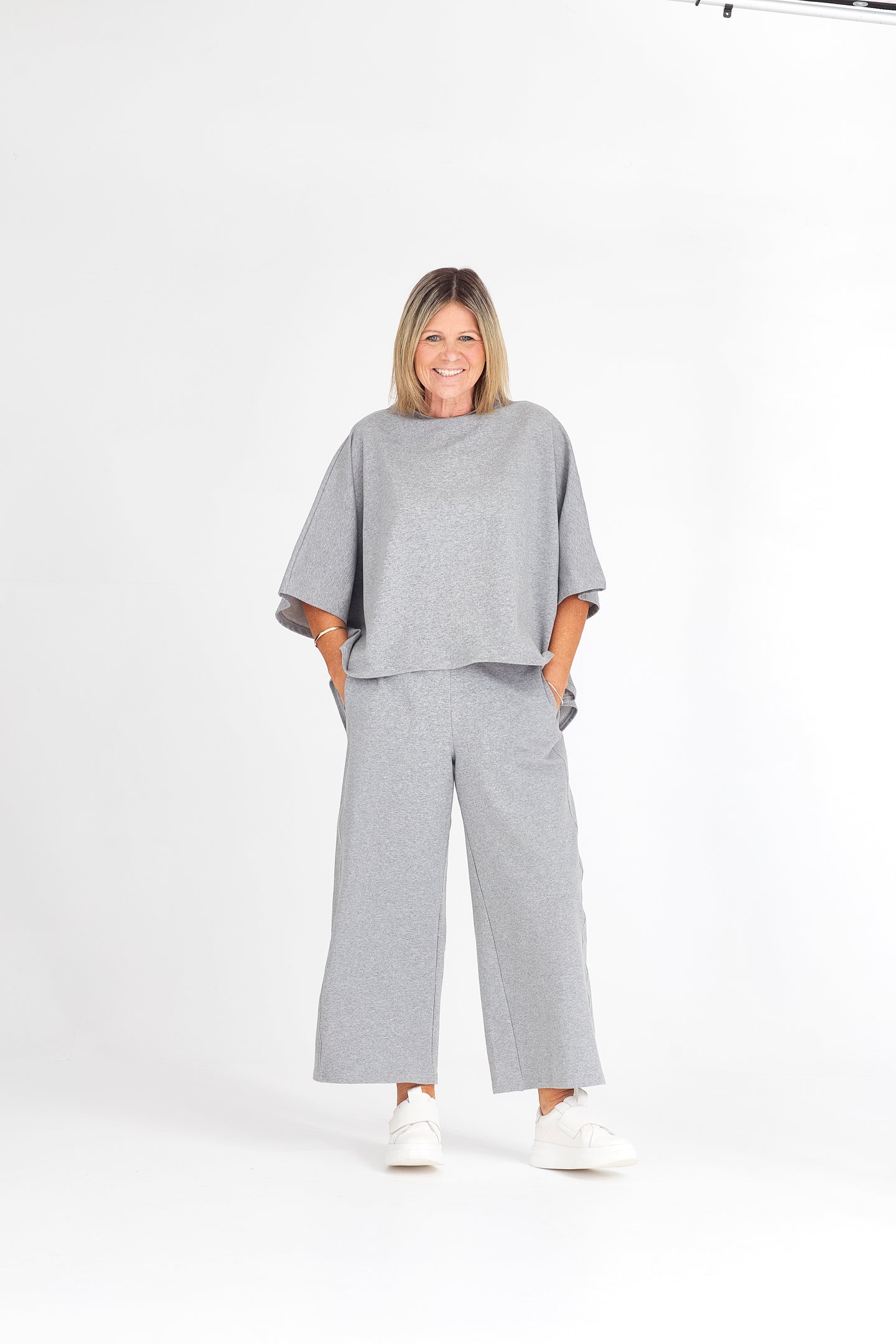 LOUNGE TOP GREY MARLE