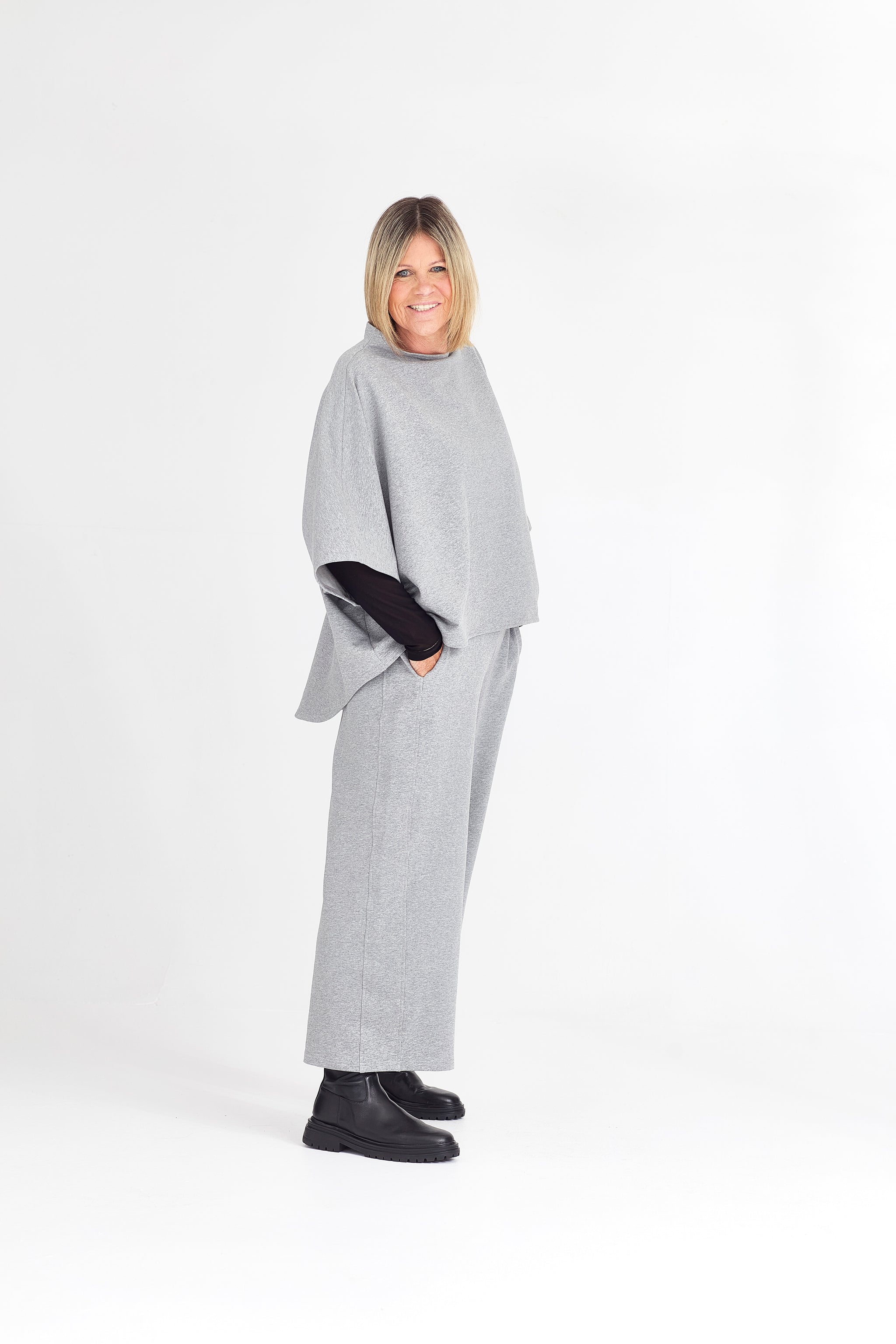 LOUNGE TOP GREY MARLE