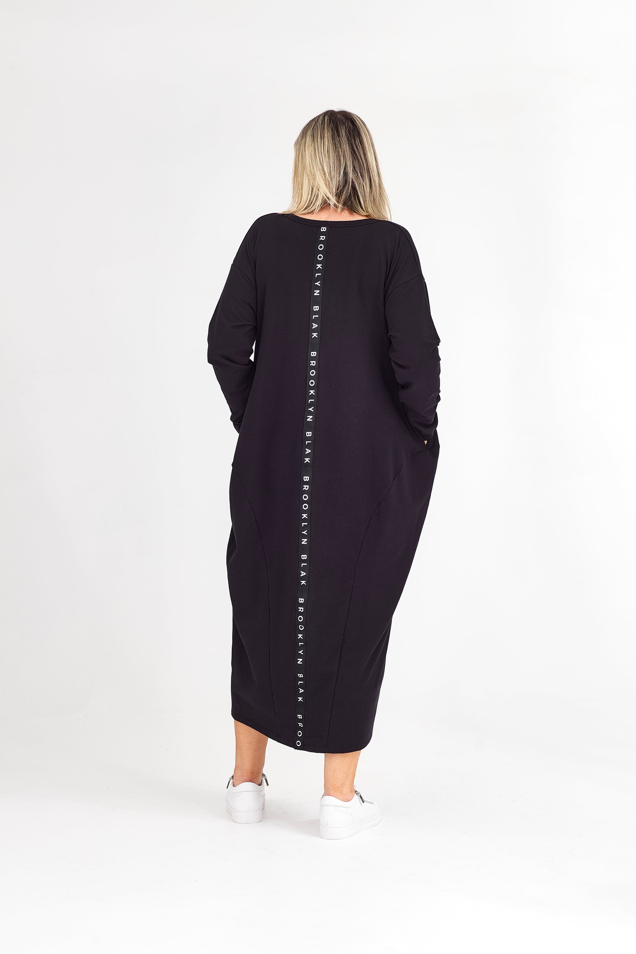 THE ARCH DRESS