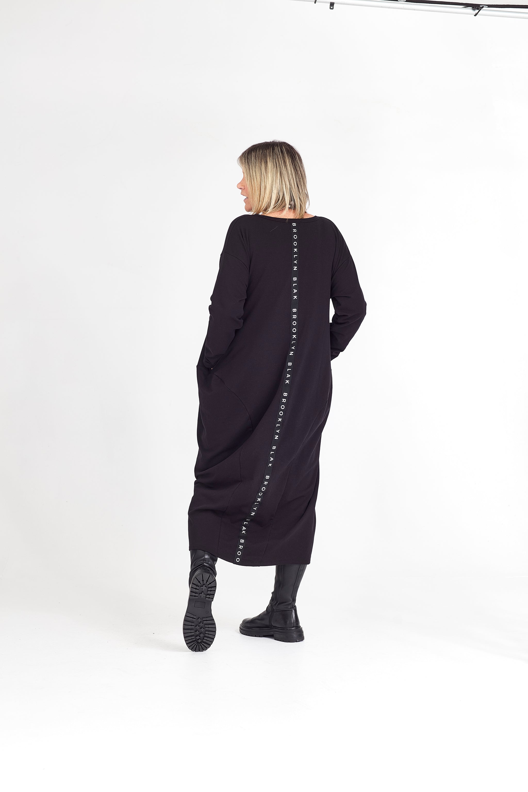 THE ARCH DRESS