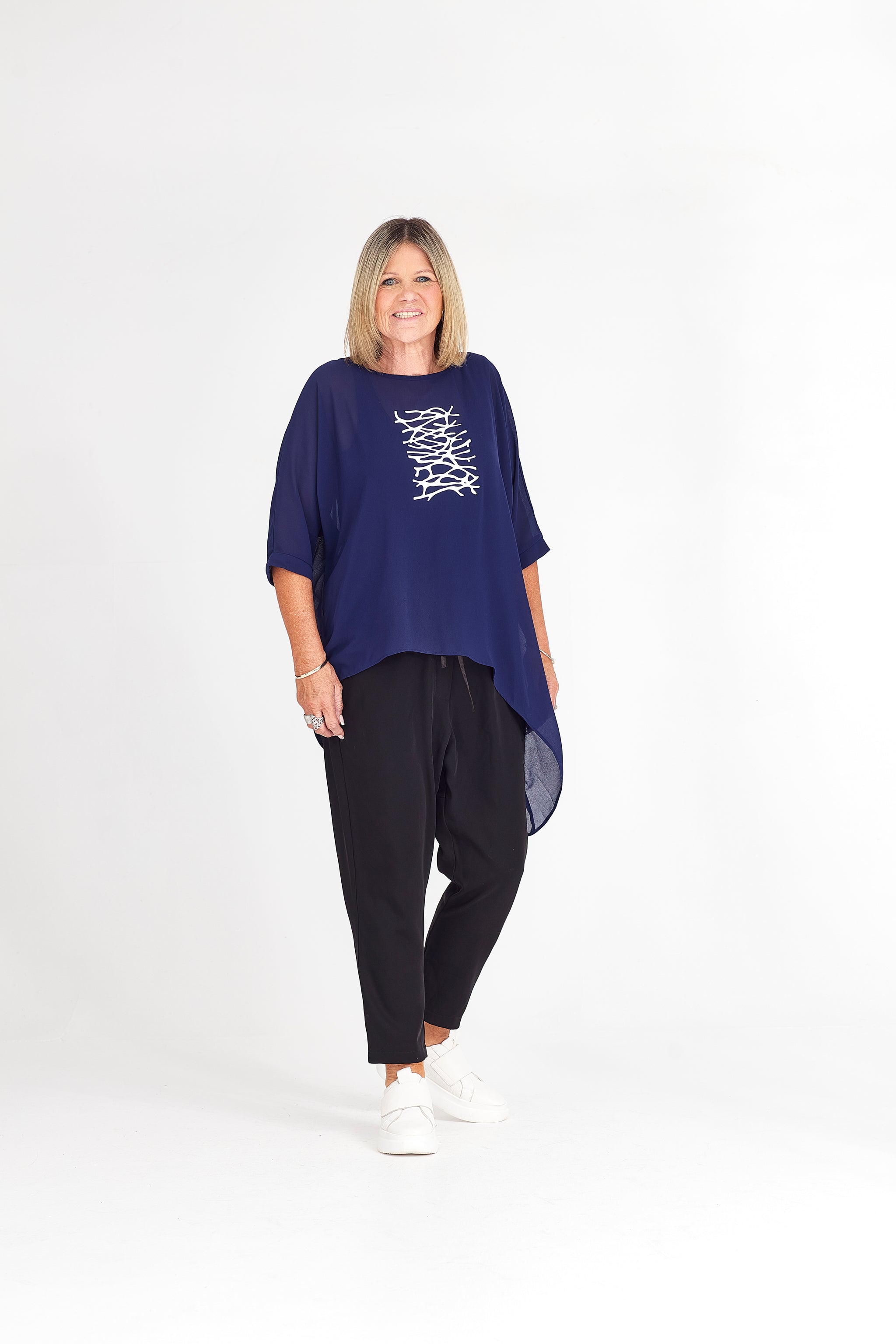 LEAH TOP NAVY BARBWIRE