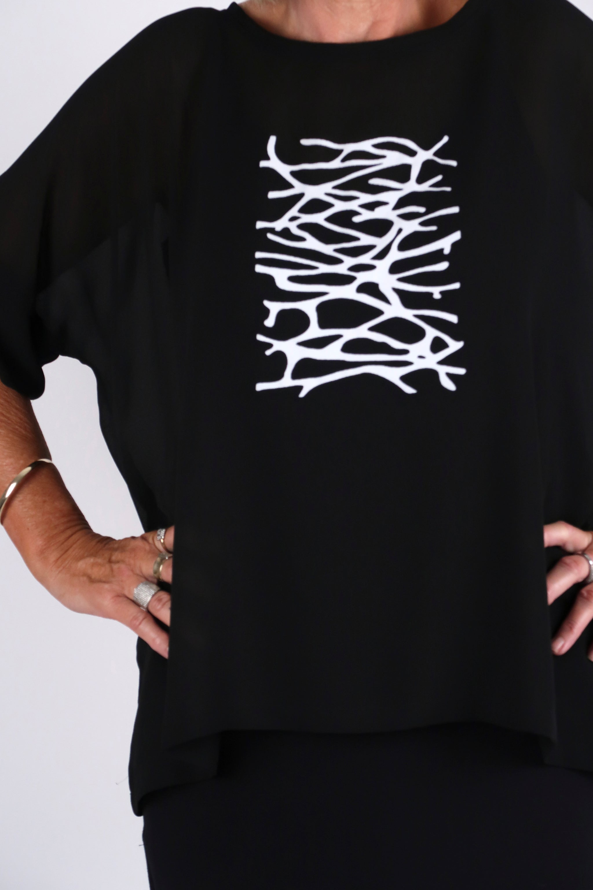 CHICAGO TOP BLACK BARBWIRE