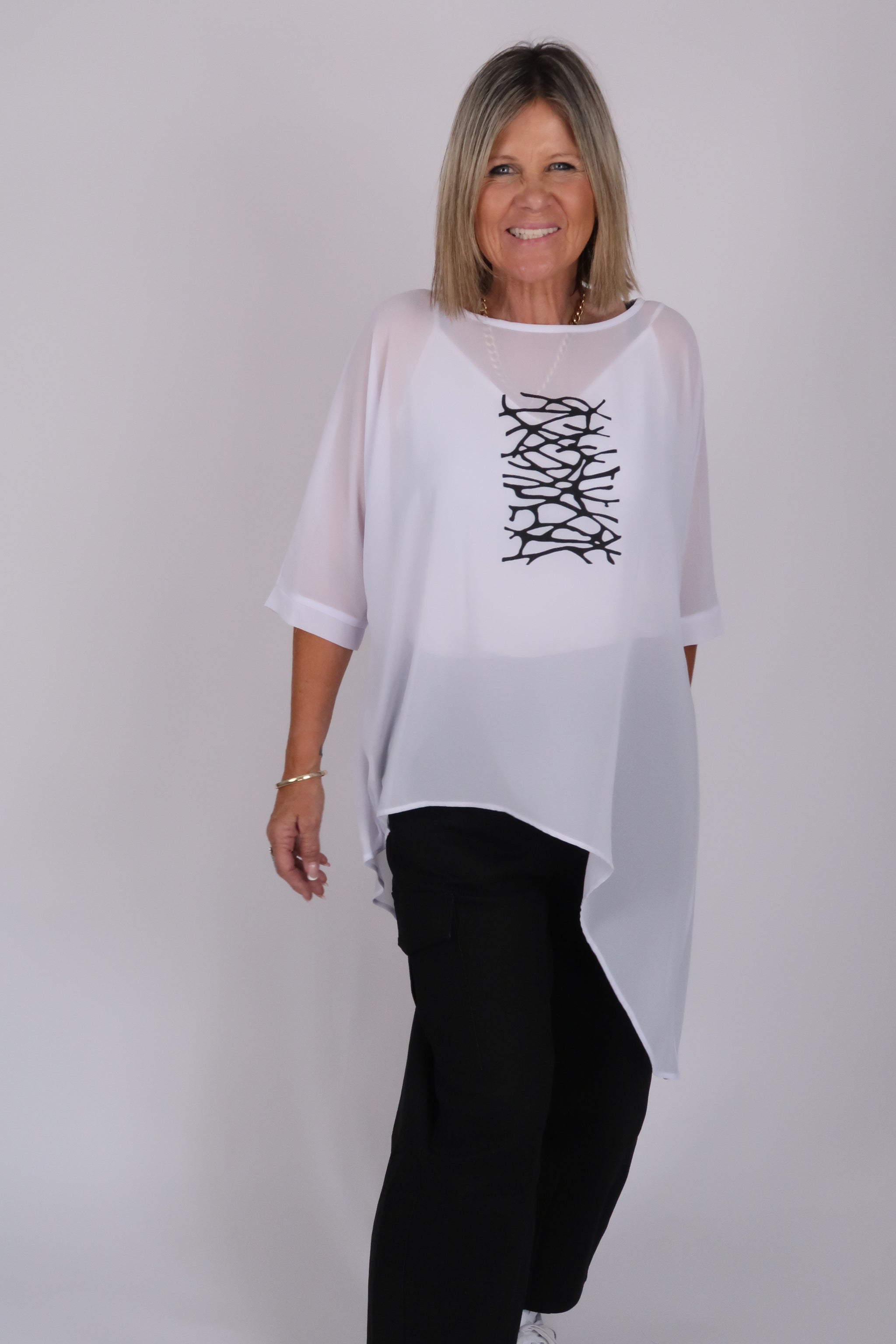 LEAH TOP WHITE BARBWIRE