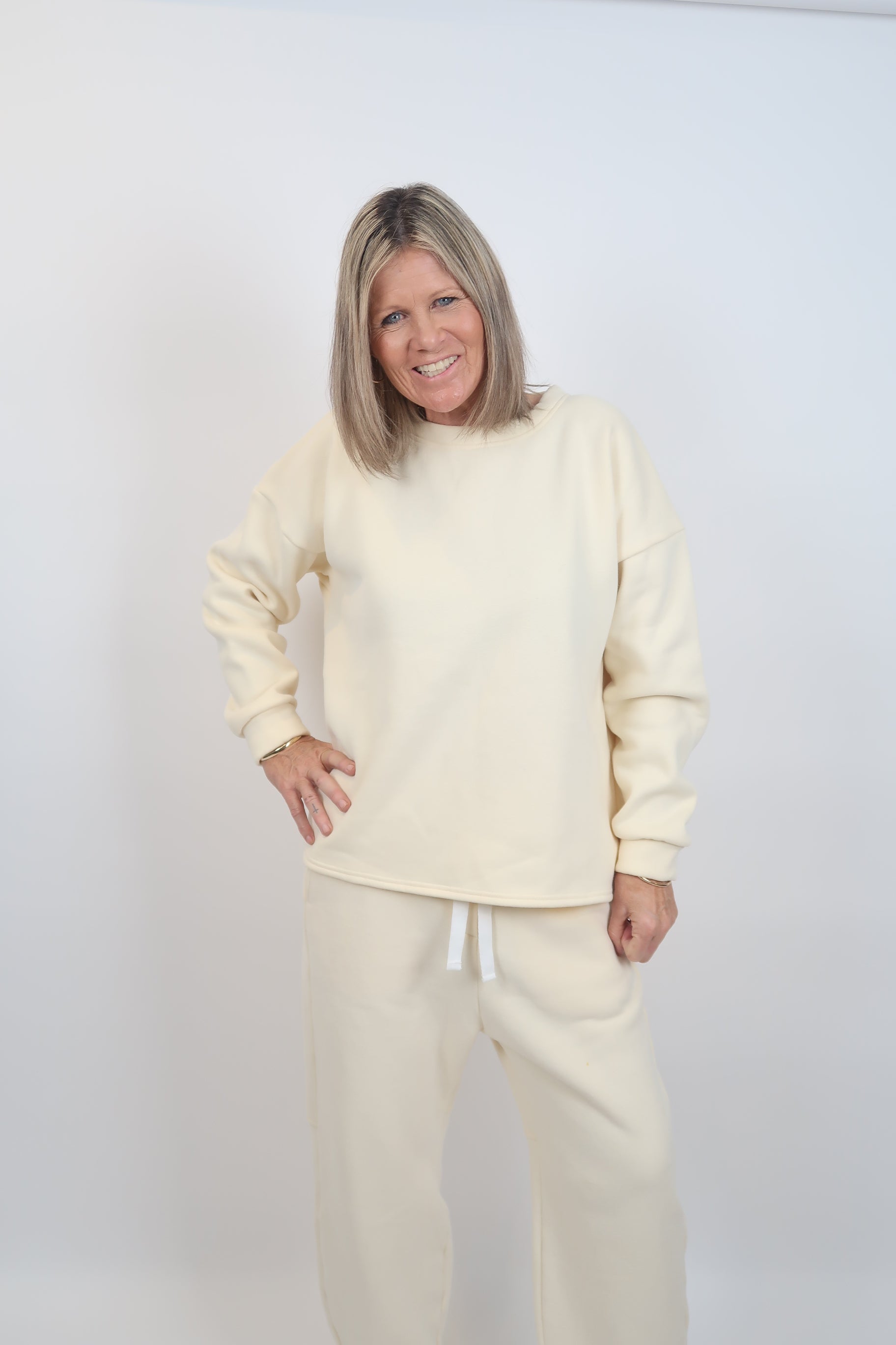 LEISURE SUIT SWEATSHIRT