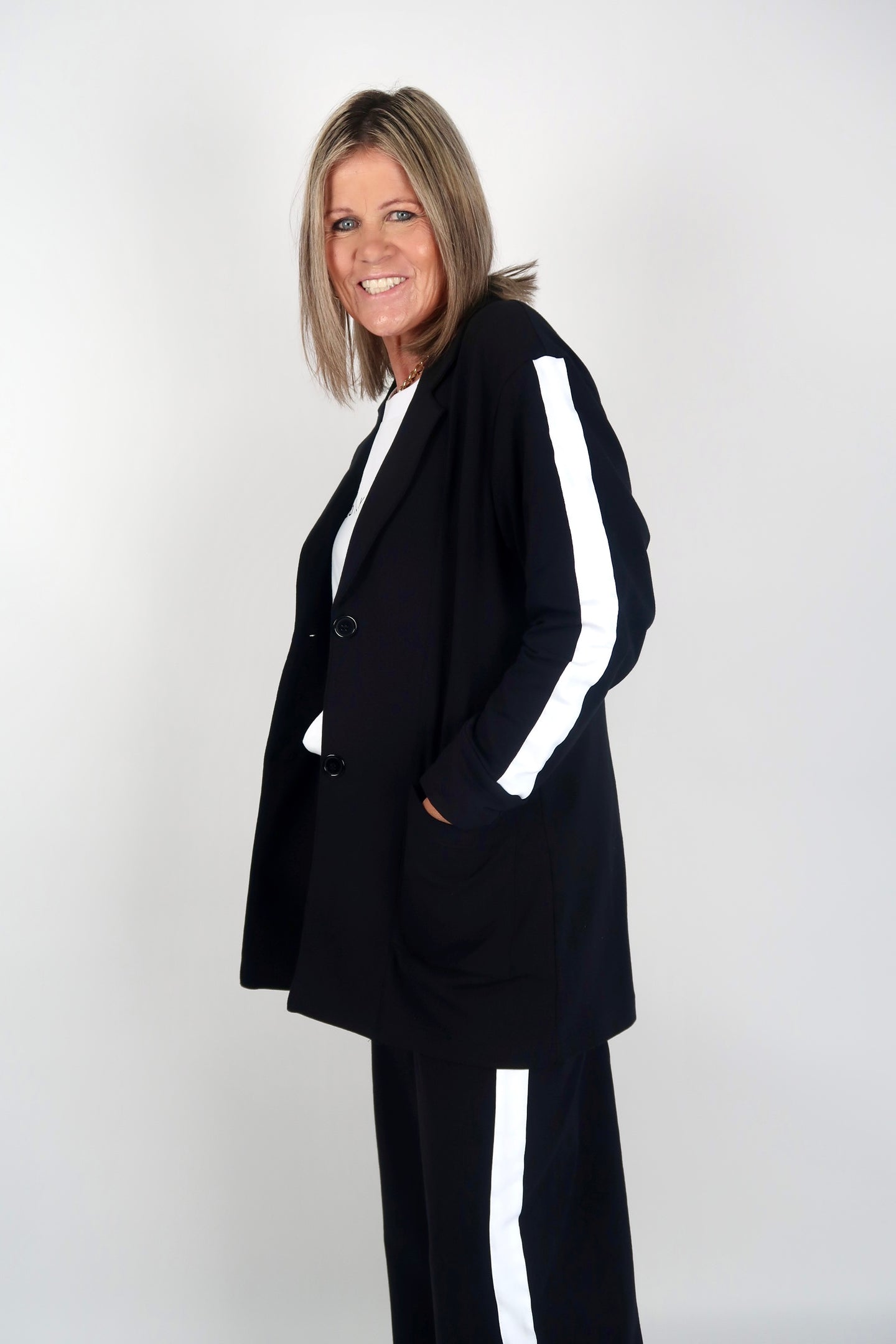 PHOENIX LONGLINE JACKET WHITE