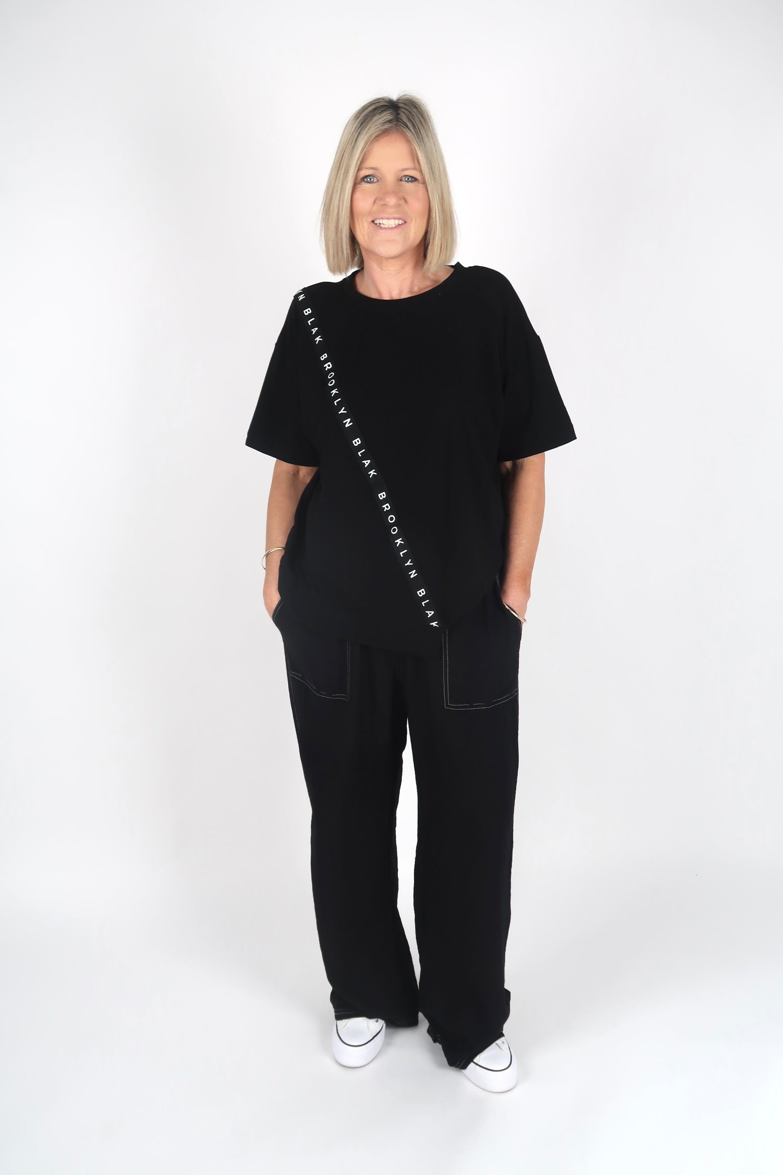 BRANDED WYOMING TEE BLACK