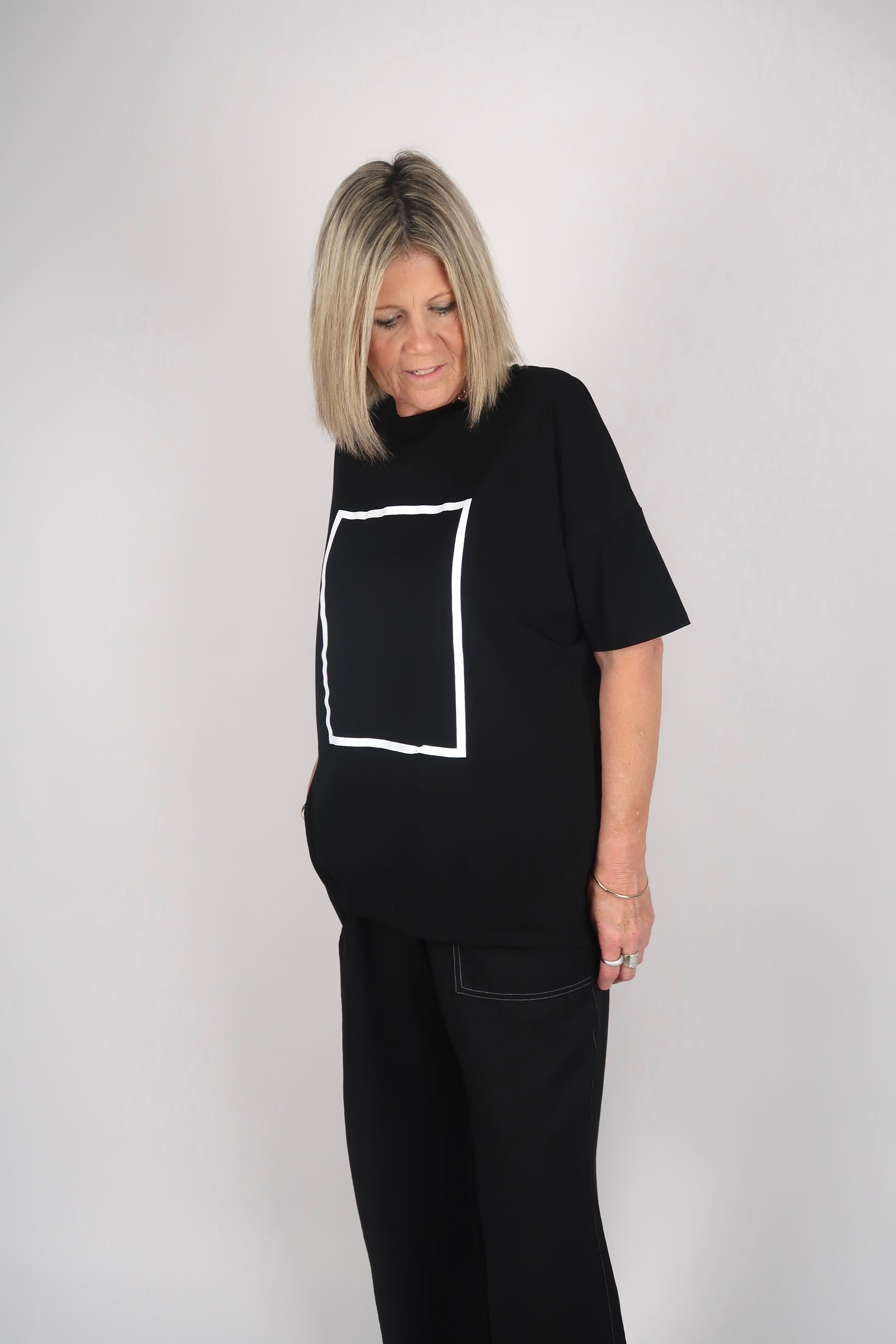 OVERSIZED TEE BLACK