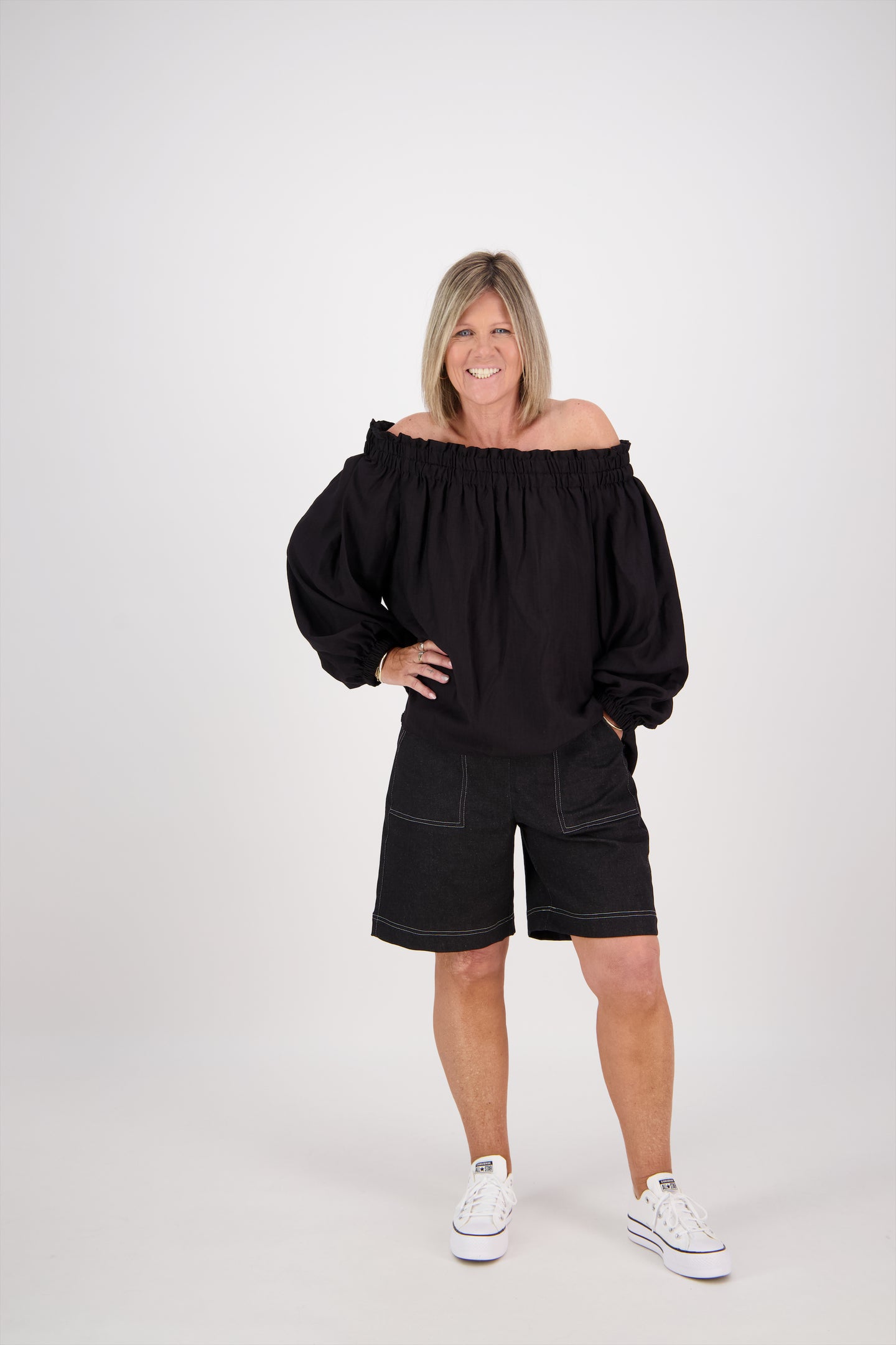 OFF THE SHOULDER TOP BLACK