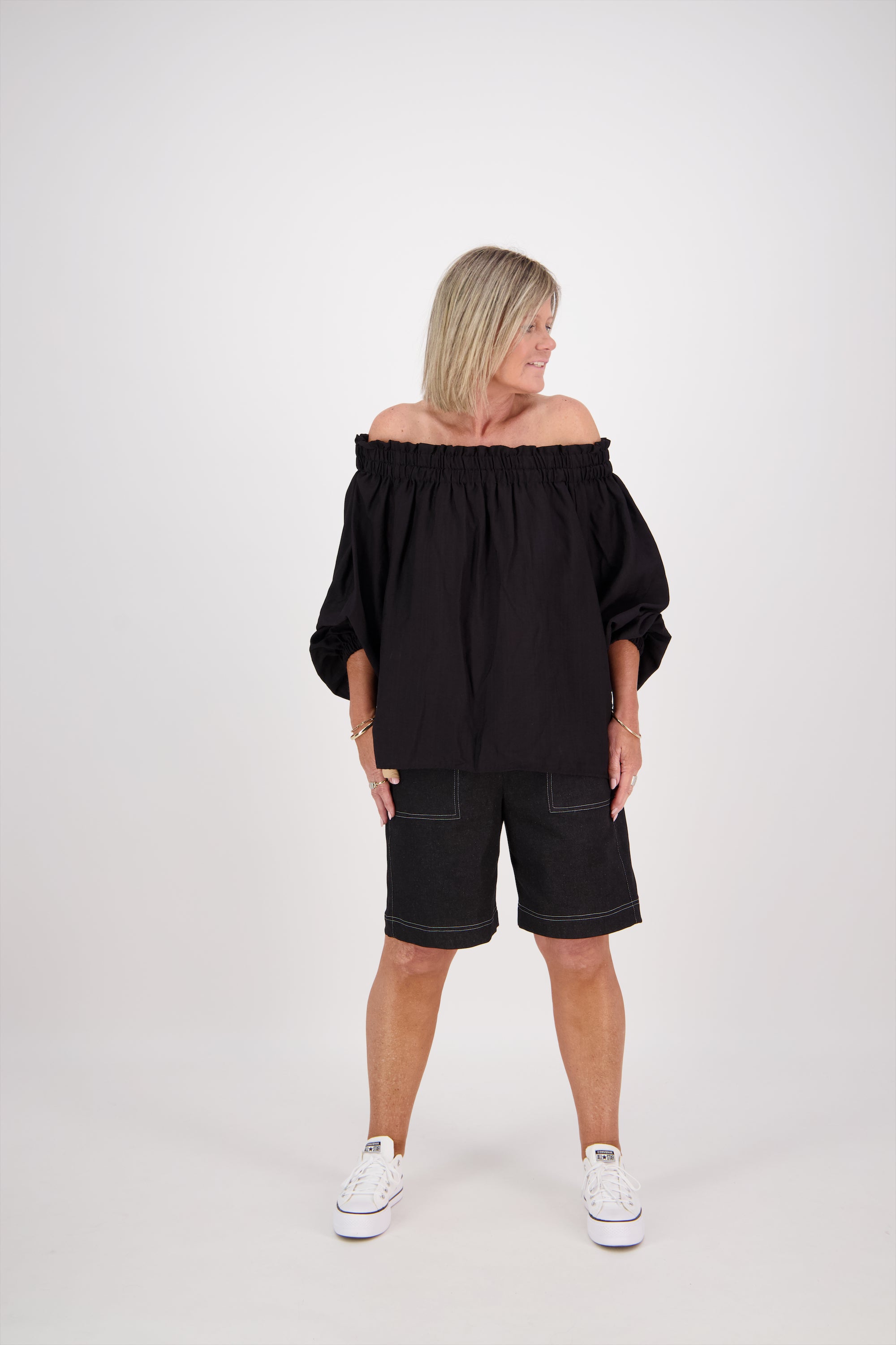 WEEKENDER SHORT