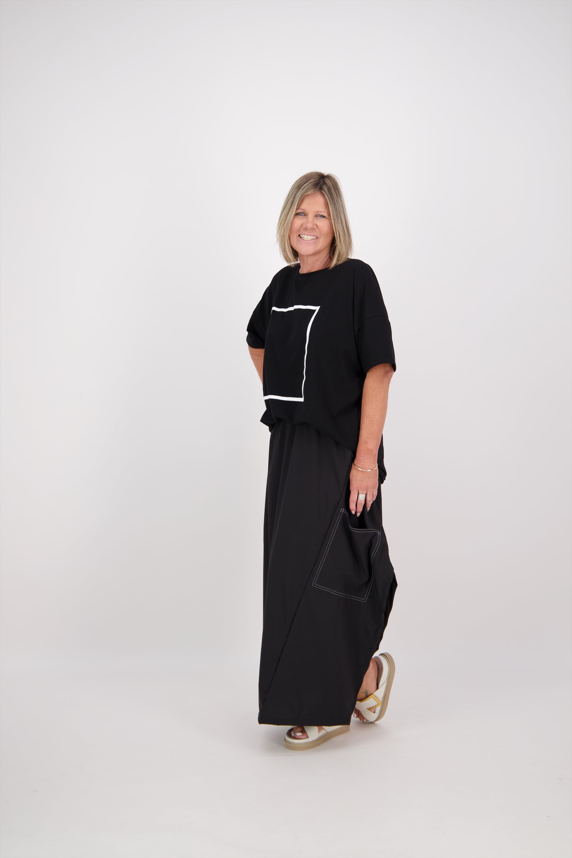OVERSIZED TEE BLACK